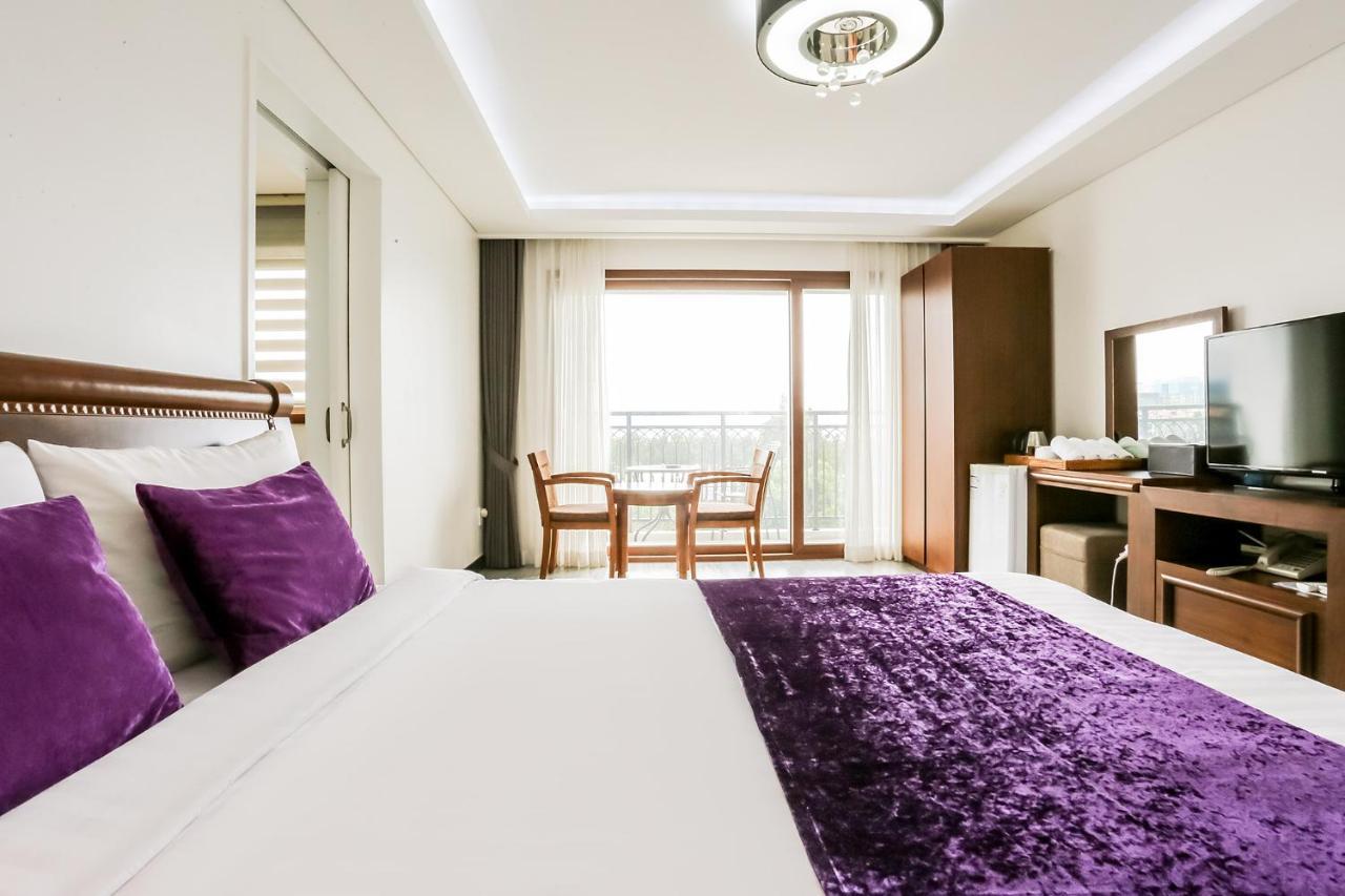 The Seri Resort Σεογκουίπο Εξωτερικό φωτογραφία