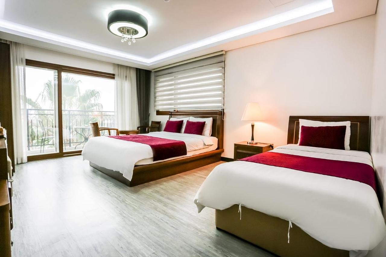 The Seri Resort Σεογκουίπο Εξωτερικό φωτογραφία