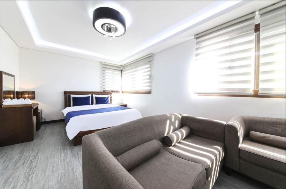 The Seri Resort Σεογκουίπο Εξωτερικό φωτογραφία